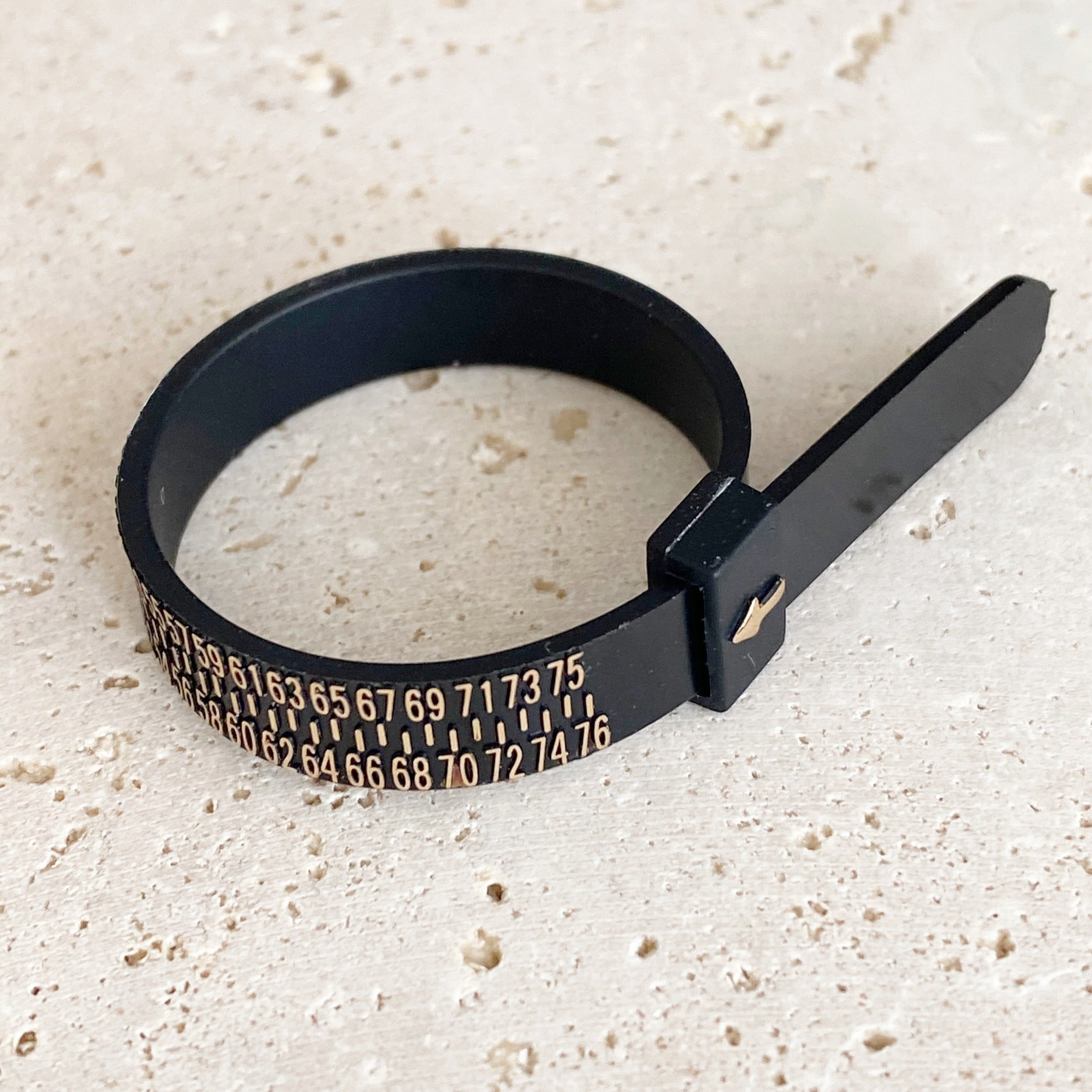 Free ring sizer
